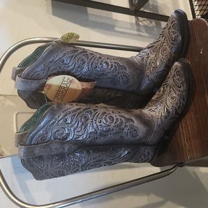 Corral Ladies Grey Cowboy Boot With Silver Inlay & Studs Embroidered